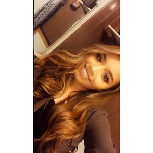 Meet your Posher, Jackie